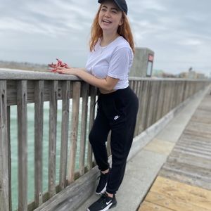 Meet your Posher, Abby